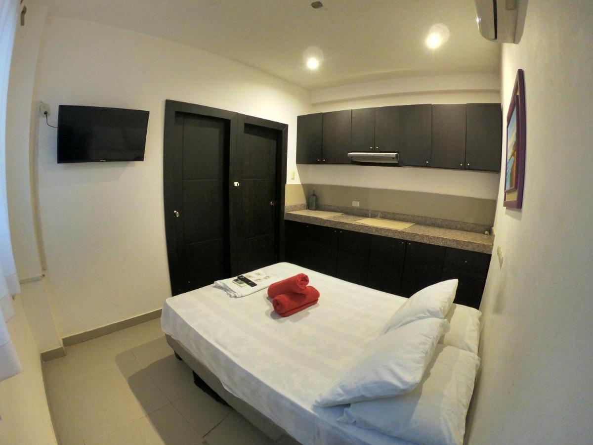Kiwi Suites Hostel Montañita 外观 照片