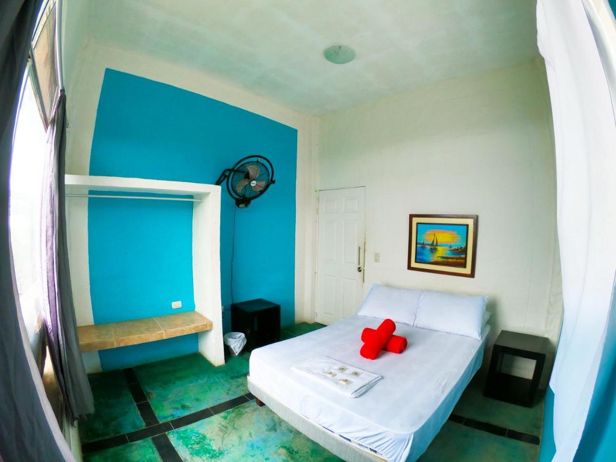 Kiwi Suites Hostel Montañita 外观 照片