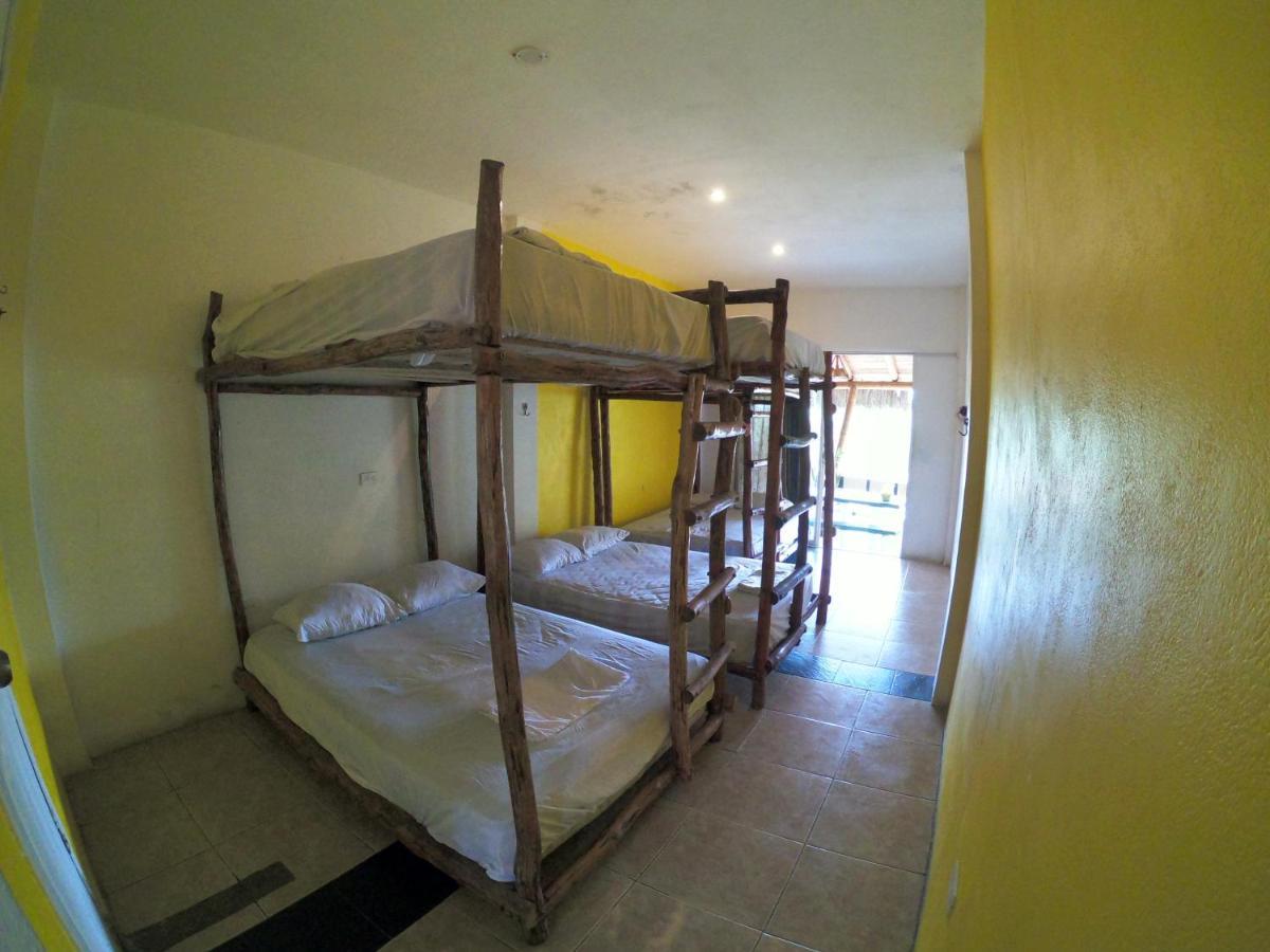 Kiwi Suites Hostel Montañita 外观 照片