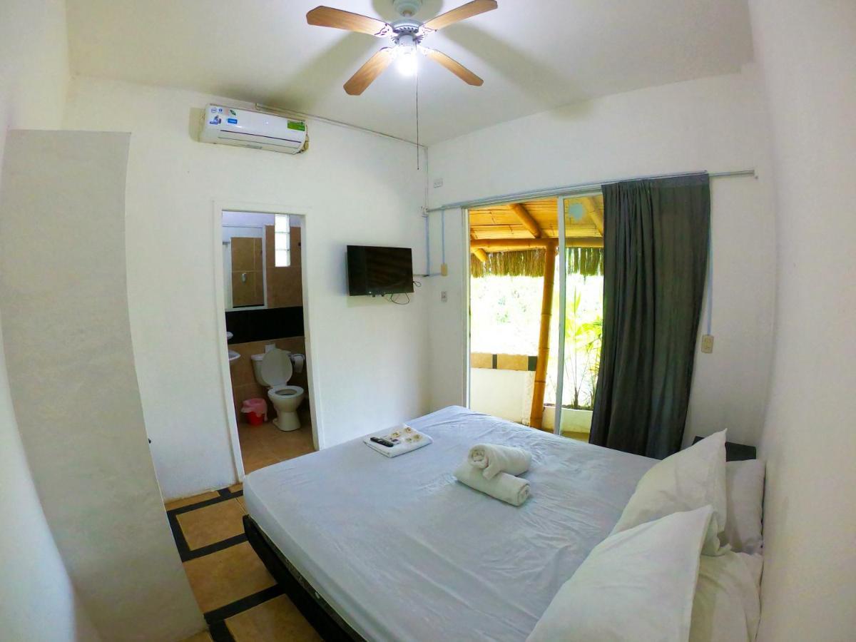 Kiwi Suites Hostel Montañita 外观 照片