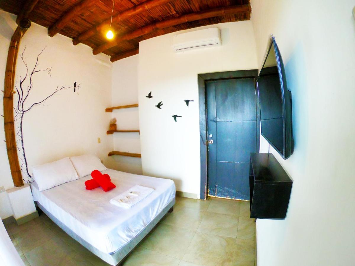 Kiwi Suites Hostel Montañita 外观 照片