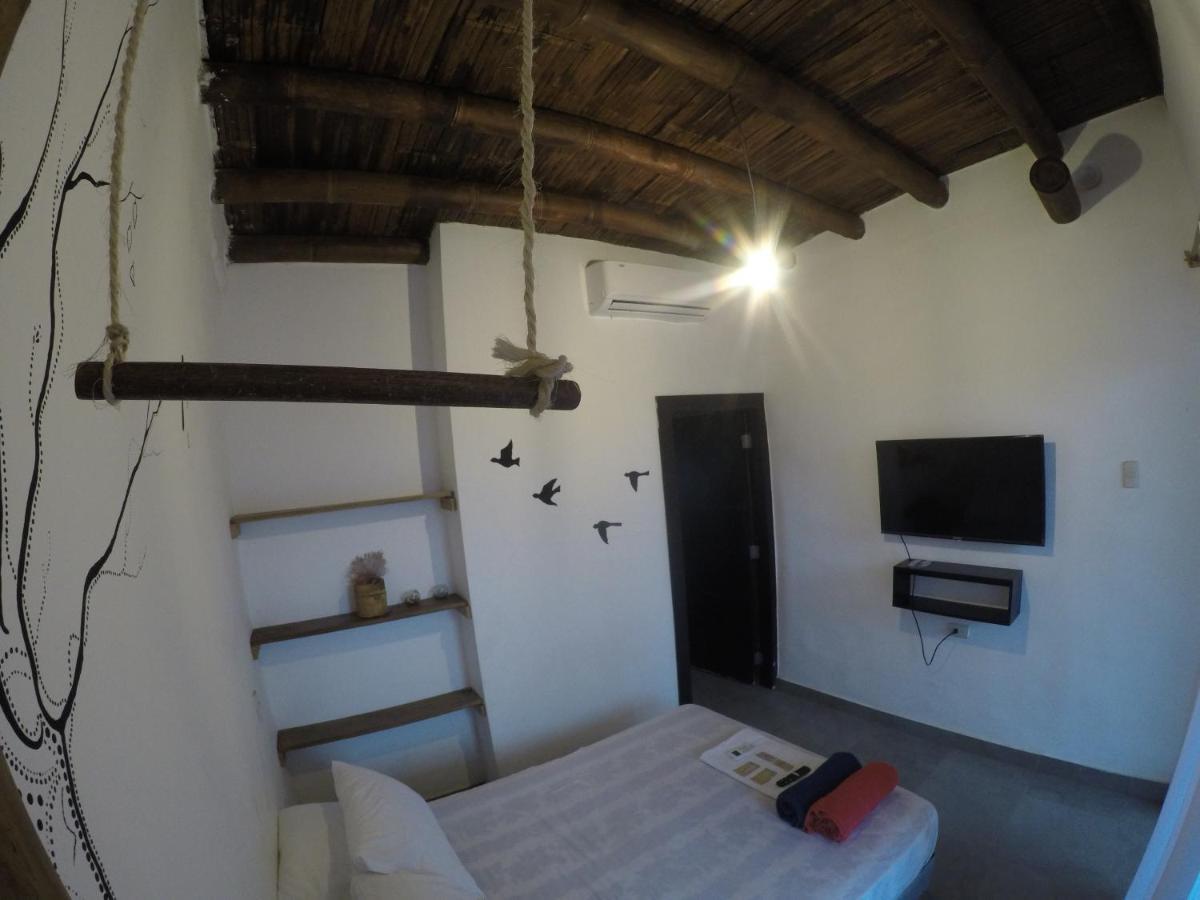 Kiwi Suites Hostel Montañita 外观 照片