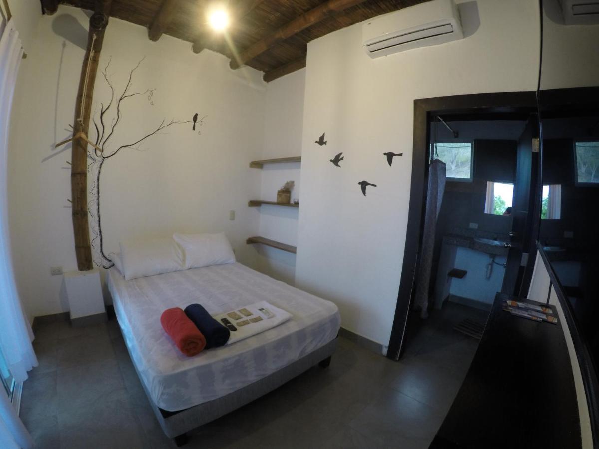 Kiwi Suites Hostel Montañita 外观 照片