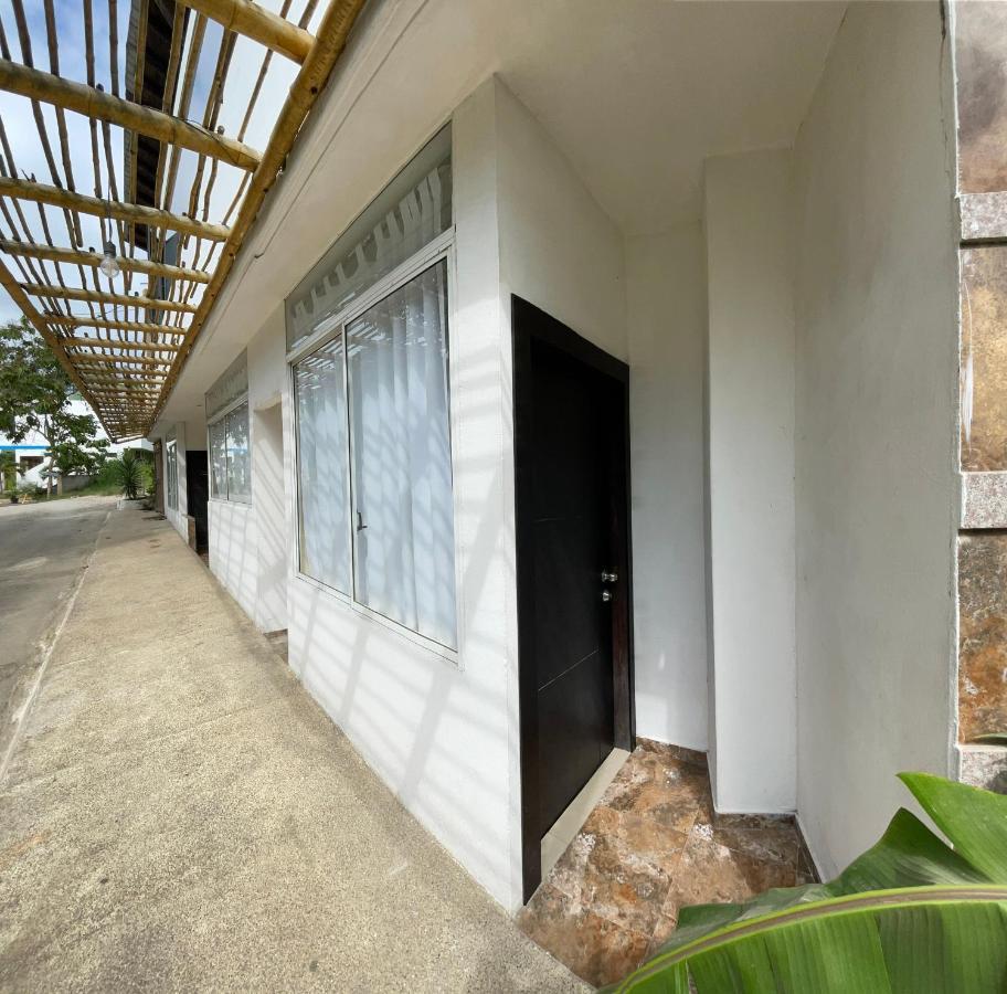 Kiwi Suites Hostel Montañita 外观 照片