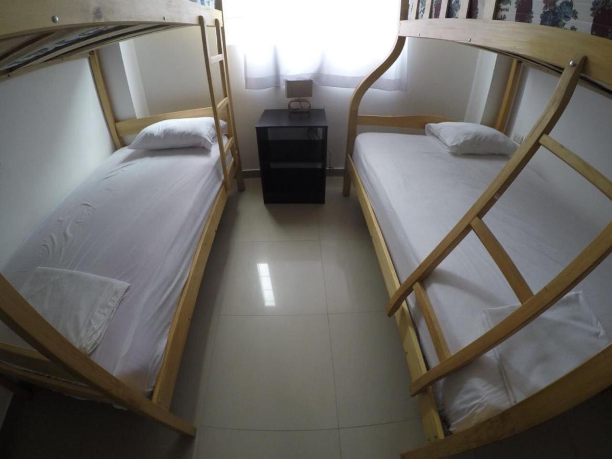 Kiwi Suites Hostel Montañita 外观 照片